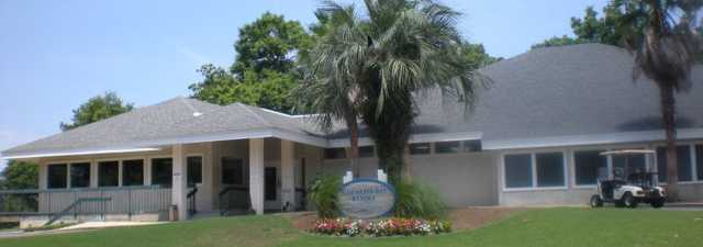 Bluewater Bay Resort: Clubhouse